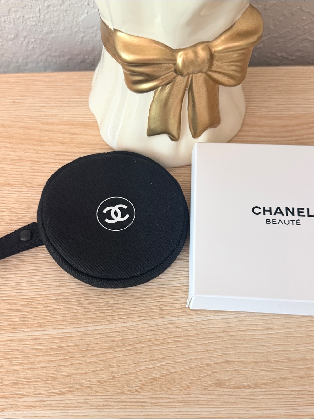 CHANEL Beaute Black Round Zip Pouch